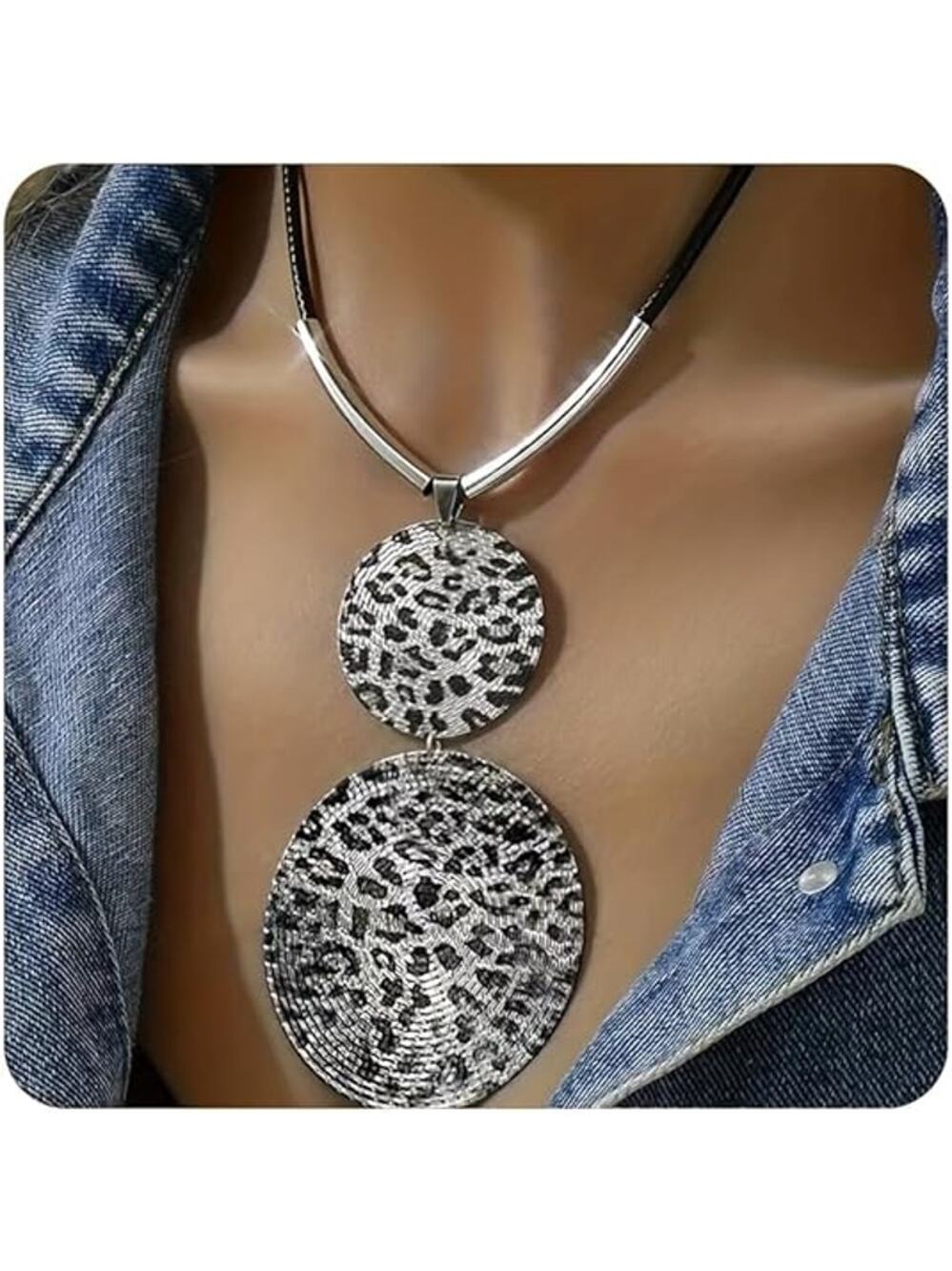 NEW Statement Silver Leopard Big Circle Pendant